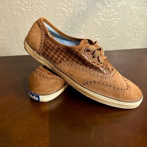 Brown Taylor Swift Keds